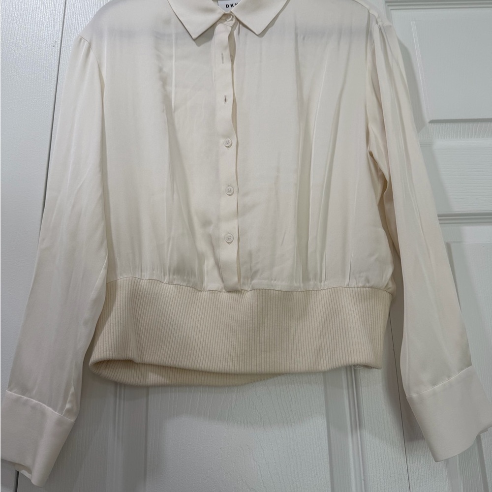 DKNY Elegant Cream Button-Up Blouse WITH BANDED WAIST